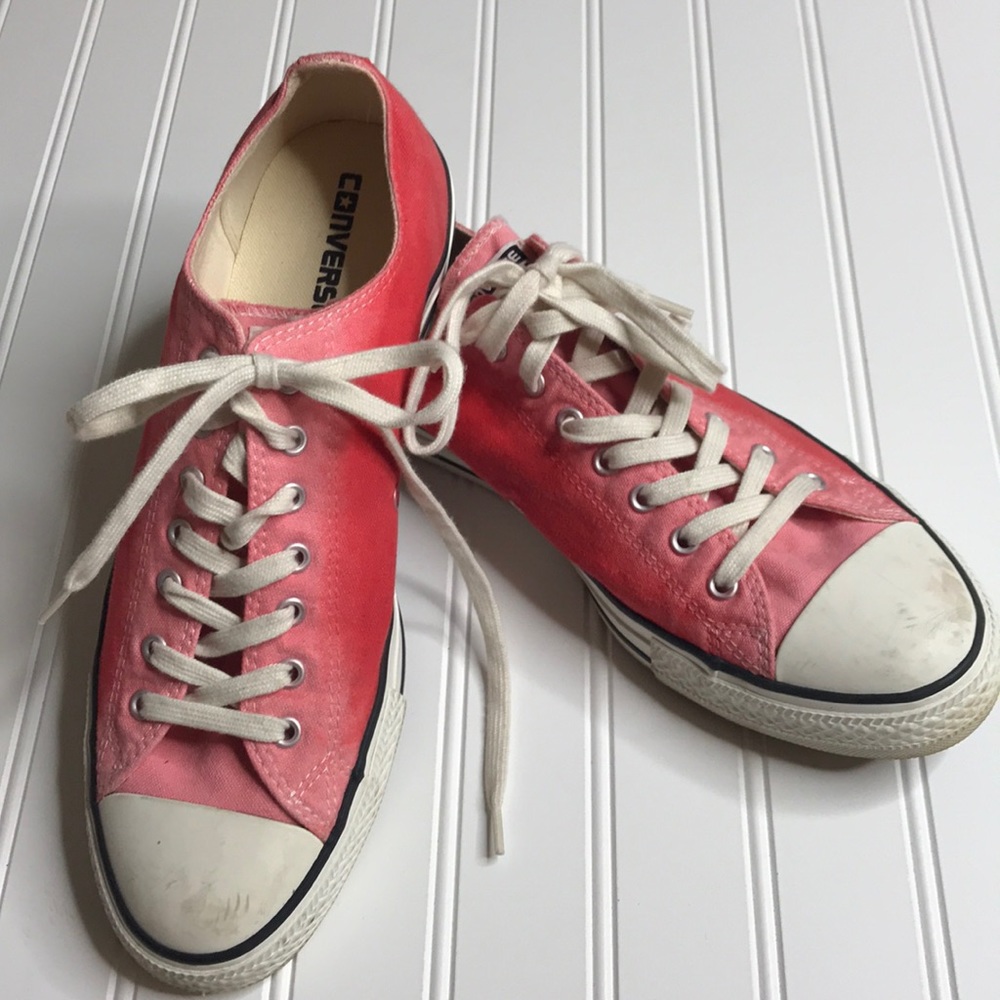 Red converse all stars